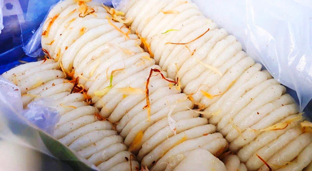 Learn Hue’s festival traditions with expert insights